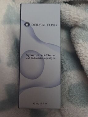 Hyaluronic Acid Serum with Alpha-Arbutin — 2% White and Light Blue NWOT